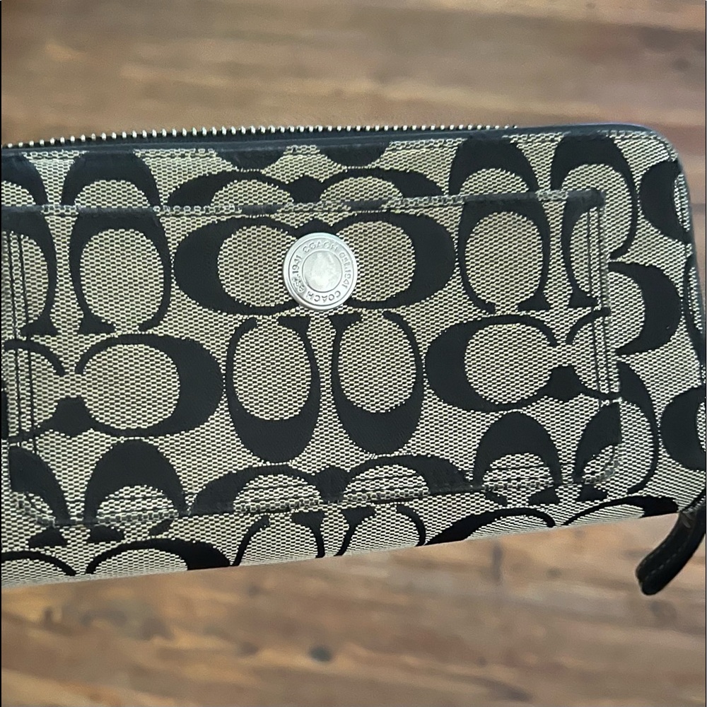 Coach monogram billfold